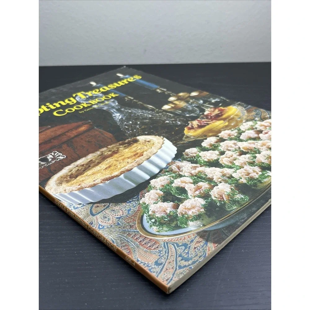 Ideals Tempting‎ Treasures 1978 Vintage Cookbook Baking Recipes MCM